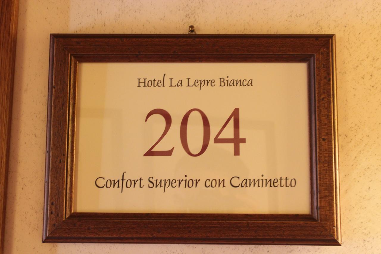 Hotel La Lepre Bianca Gallio Exteriör bild