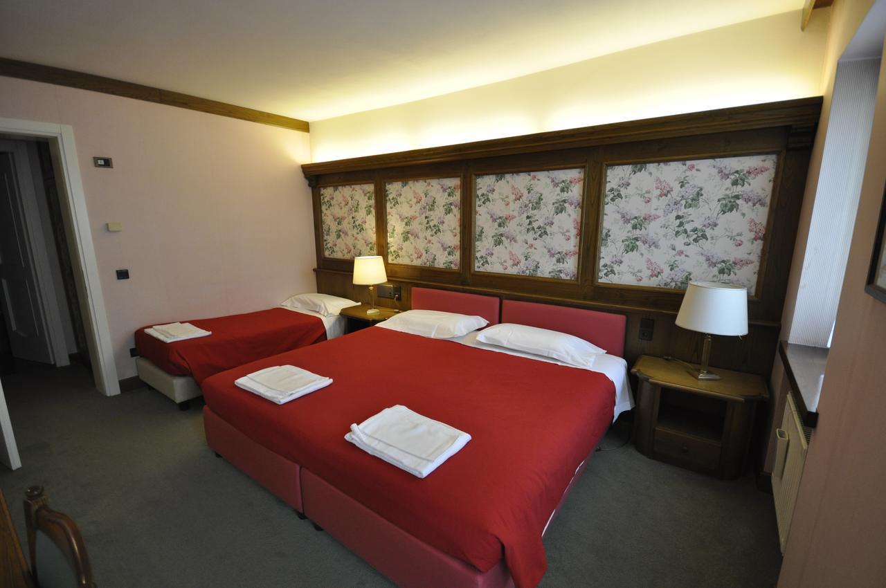 Hotel La Lepre Bianca Gallio Exteriör bild
